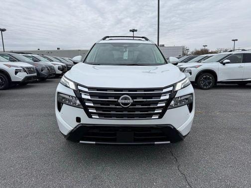 Everest White P 2026 Nissan Rogue Platinum