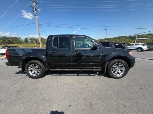 2021 Nissan Frontier SV