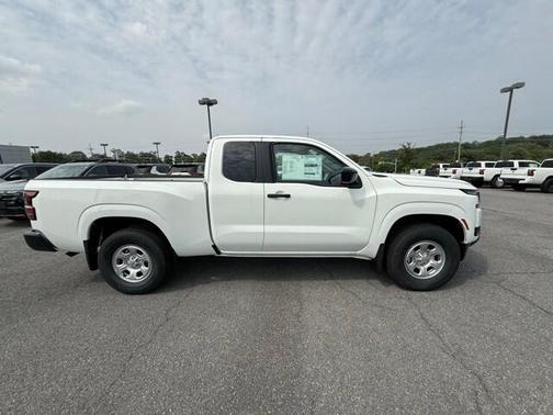 2025 Nissan Frontier S