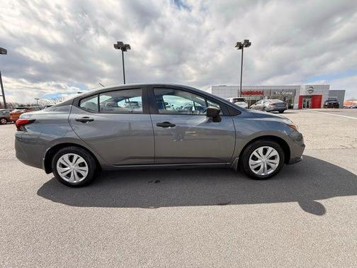 2022 Nissan Versa S