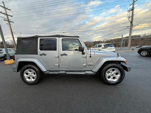 2013 Jeep Wrangler Unlimited Sahara