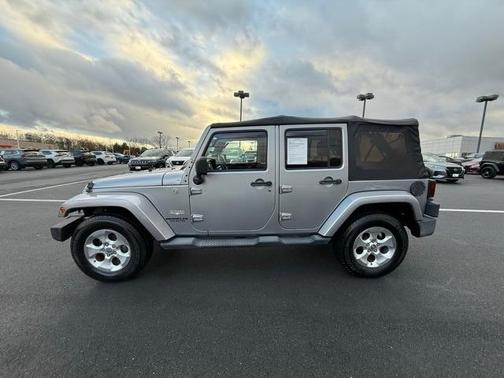 2013 Jeep Wrangler Unlimited Sahara
