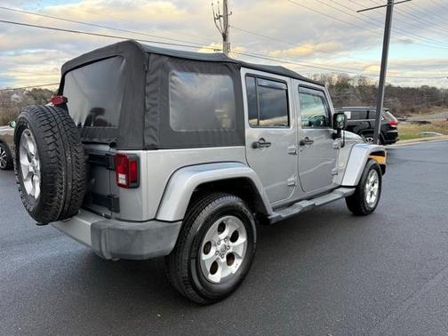 2013 Jeep Wrangler Unlimited Sahara