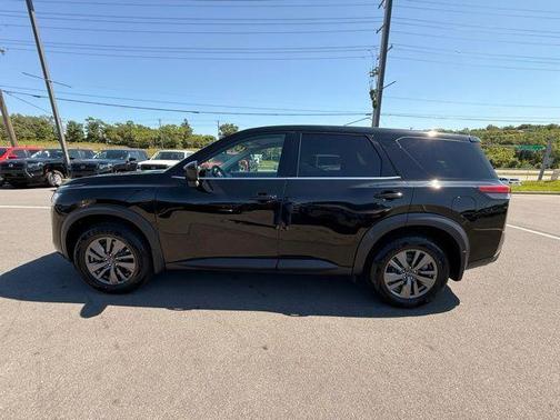 Black 2023 Nissan Pathfinder S