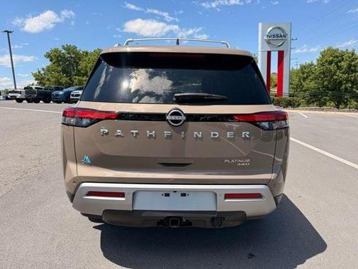 Baja Storm 2023 Nissan Pathfinder Platinum