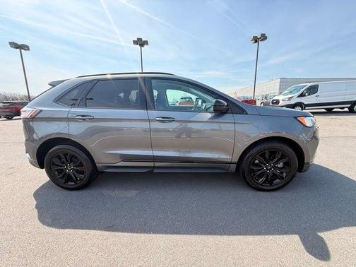 Carbonized Gray Metallic 2024 Ford Edge SE