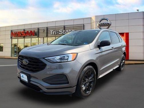 Carbonized Gray Metallic 2024 Ford Edge SE