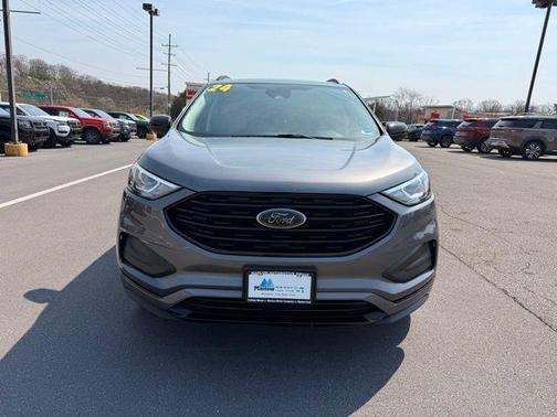 Carbonized Gray Metallic 2024 Ford Edge SE