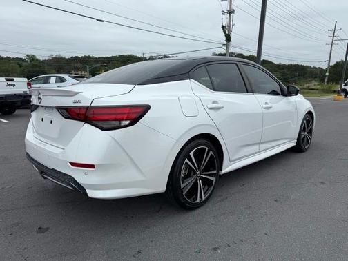 2022 Nissan Sentra SR
