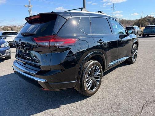 2025 Nissan Rogue Platinum