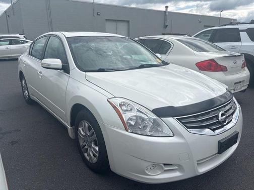 Winter Frost 2011 Nissan Altima 2.5 S