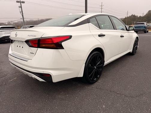 2021 Nissan Altima 2.5 Platinum