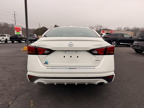 2021 Nissan Altima 2.5 Platinum