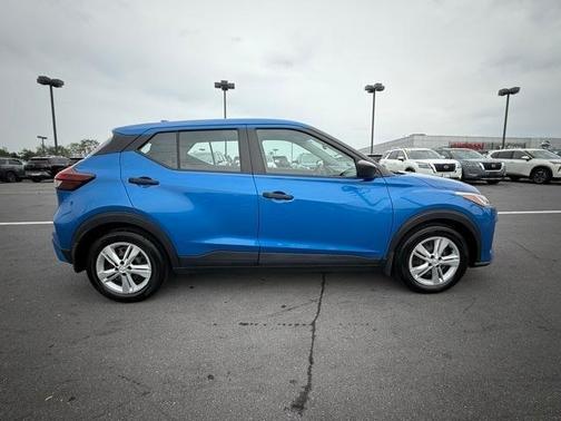 2021 Nissan Kicks S
