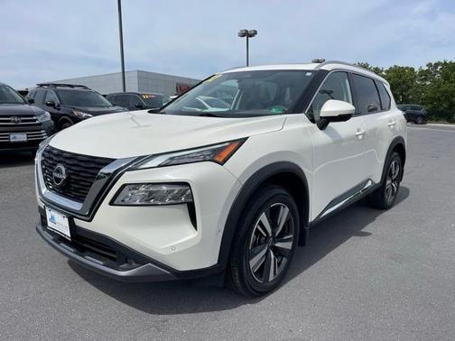 2022 Nissan Rogue SL