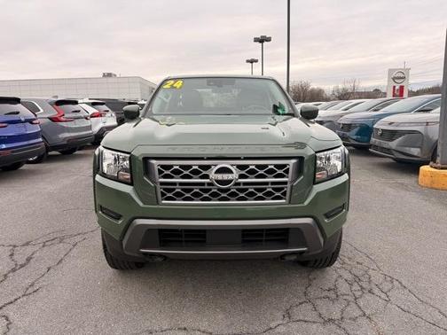 2024 Nissan Frontier SV