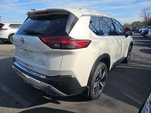 2023 Nissan Rogue Platinum