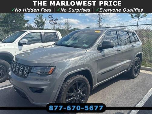 Sting Gray Clearcoat 2021 Jeep Grand Cherokee Laredo X