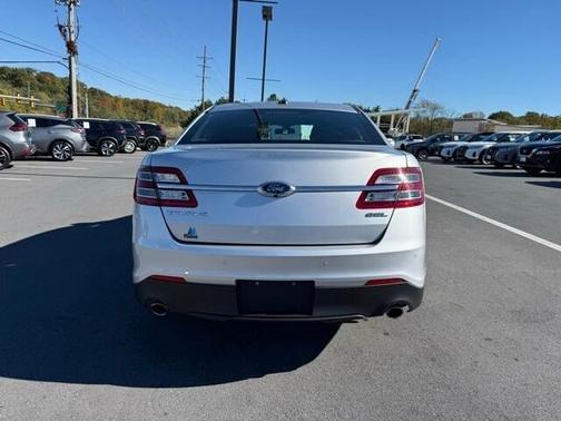 2016 Ford Taurus SEL
