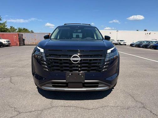 Deep Ocean Blue 2026 Nissan Pathfinder Platinum
