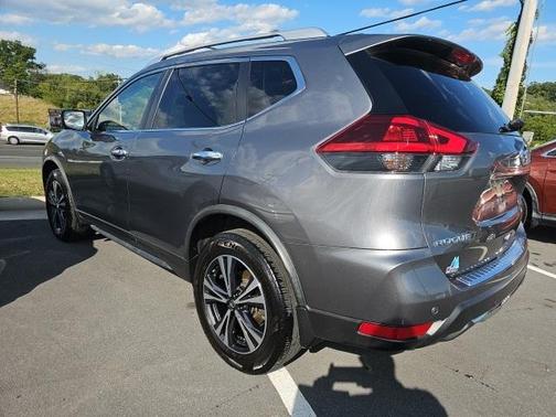 2020 Nissan Rogue SV