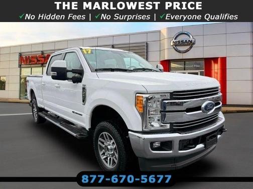Oxford White 2017 Ford F-250 Lariat