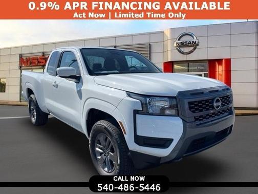 2025 Nissan Frontier SV