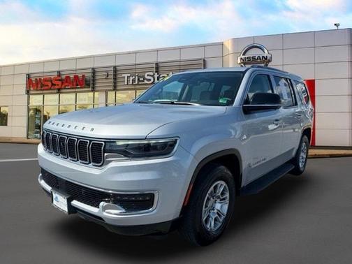 2024 Jeep Wagoneer Base