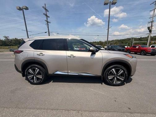 Champagne Silver 2023 Nissan Rogue Platinum