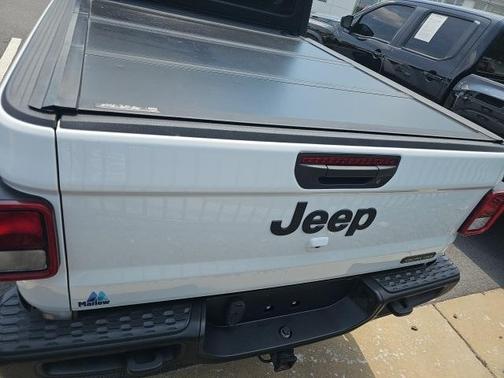 2023 Jeep Gladiator Sport