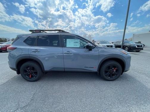 2025 Nissan Rogue Rock Creek
