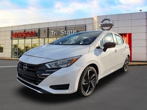 Aspen White 2025 Nissan Versa 1.6 SR