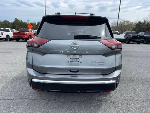2025 Nissan Rogue Platinum