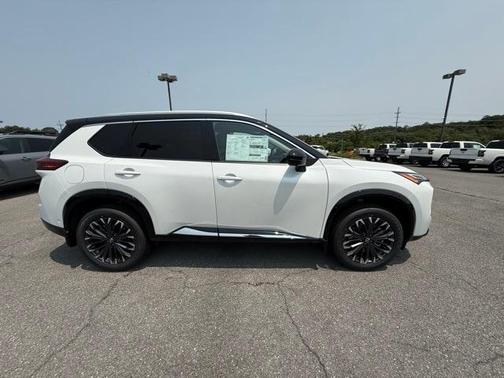 2025 Nissan Rogue Platinum