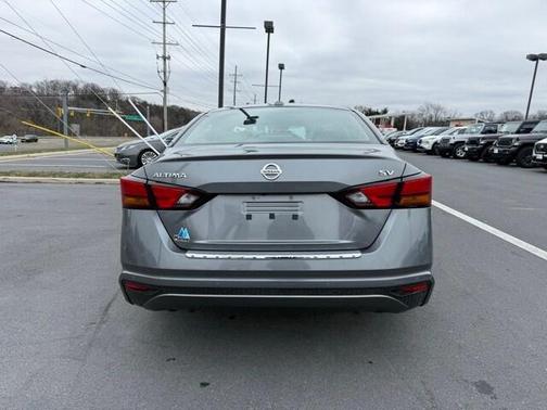 2022 Nissan Altima 2.5 SV