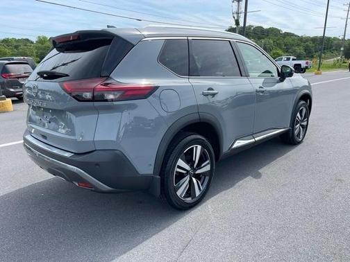 2022 Nissan Rogue SL