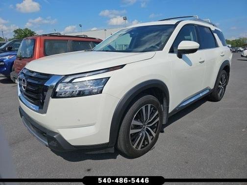 2024 Nissan Pathfinder Platinum