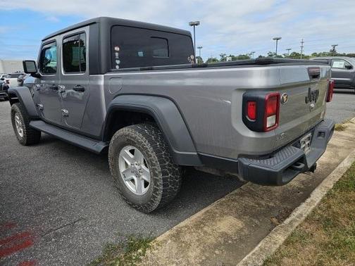2020 Jeep Gladiator Sport
