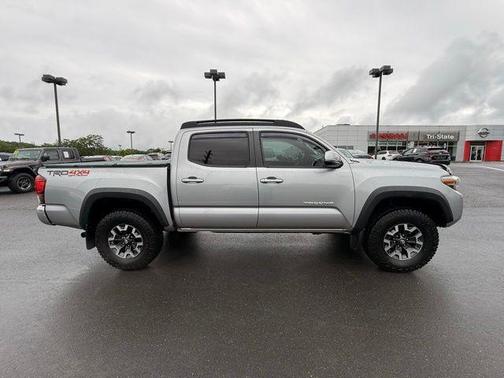 Silver Sky Metallic 2018 Toyota Tacoma TRD Off Road