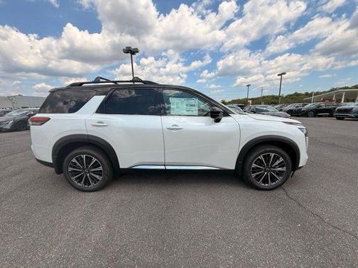 White / Black 2026 Nissan Pathfinder Platinum
