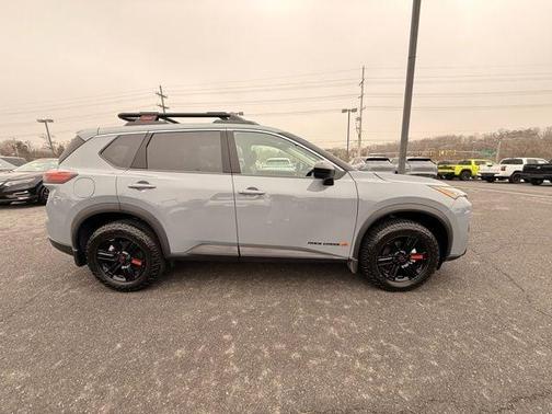 2025 Nissan Rogue Rock Creek