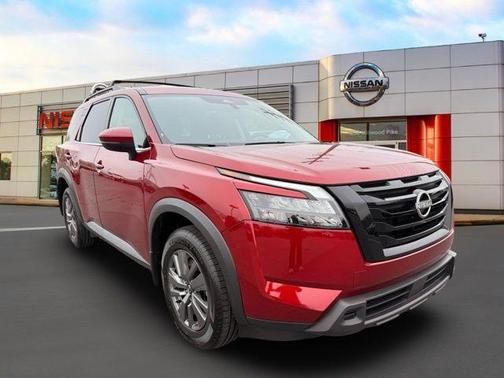 Scarlet Ember 2024 Nissan Pathfinder SV