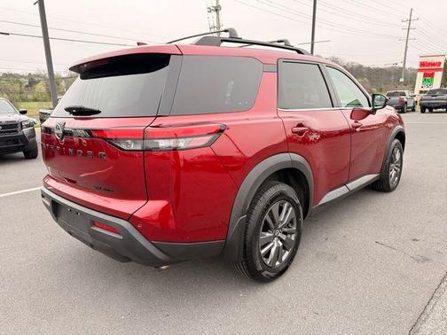 Scarlet Ember 2024 Nissan Pathfinder SV