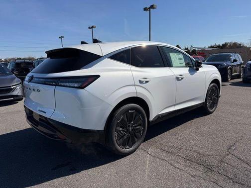 Everest White P 2026 Nissan Murano Platinum