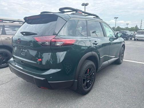 Obsidian Green 2026 Nissan Rogue Rock Creek