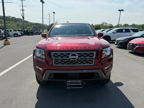 2023 Nissan Frontier SV