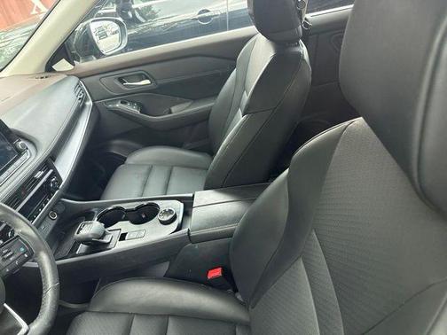 Black 2023 Nissan Rogue SV