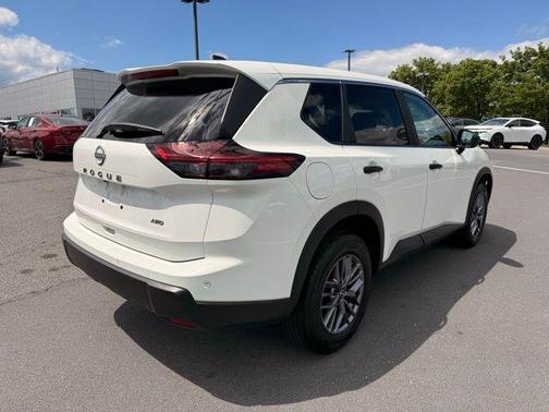 Glacier White 2024 Nissan Rogue S