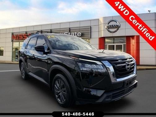2024 Nissan Pathfinder SV