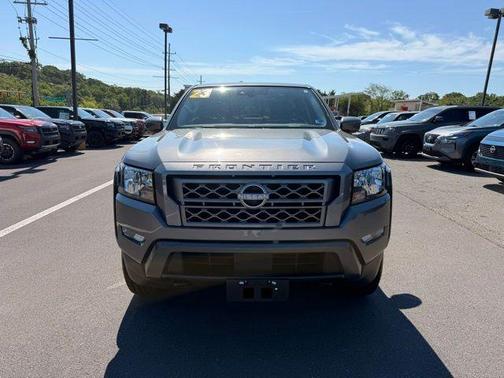 Gun Metallic 2023 Nissan Frontier SV